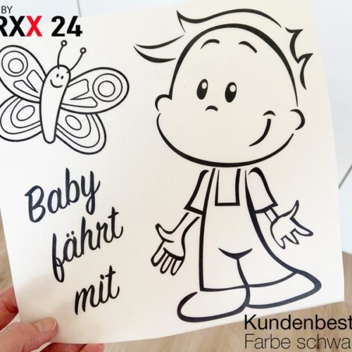 Babyaufkleber Junge Latzhose Sticker 25 Farben mit Wunschtext 24cm