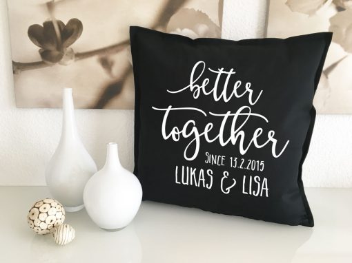 Kissen als Hochzeitsgeschenk mit Namen
